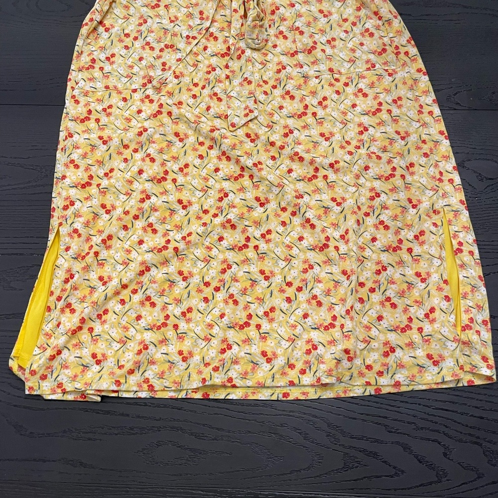 NWOT Cato Floral Midi Skirt‎ with Yellow Accents Size Large